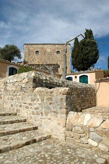 CASA PETRALIA
