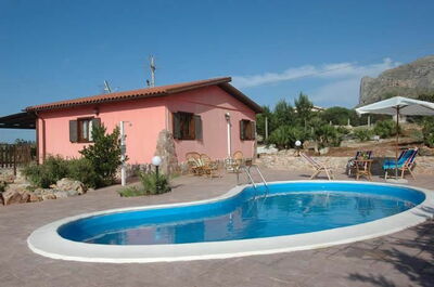 VILLA DEI MANDORLI